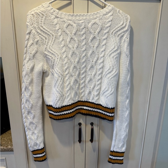 Beautiful white Kendall and Kylie Sweater(crew neck) - Size small - Picture 2 of 2